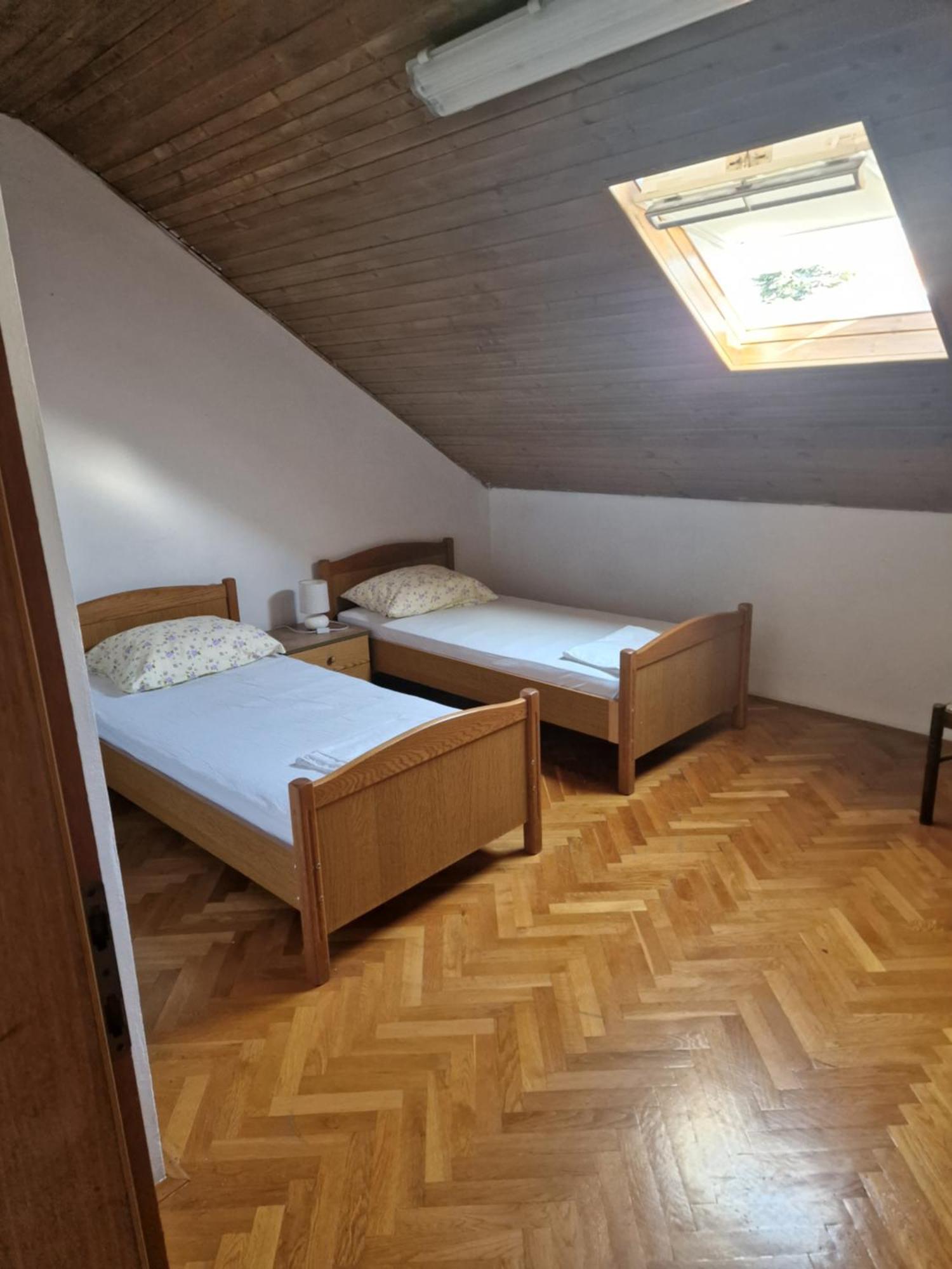 Ivana Split Kamer foto